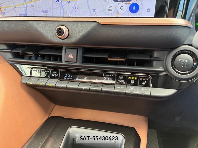 Toyota CROWN 2025-01 8003056-11