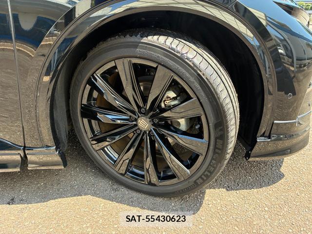 Toyota CROWN 2025-01 8003056-3