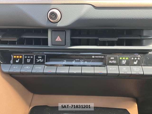 Toyota CROWN 2023-12 8003211-3