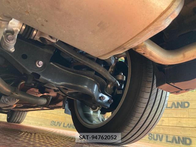 Toyota CROWN 2023-11 8003869-18