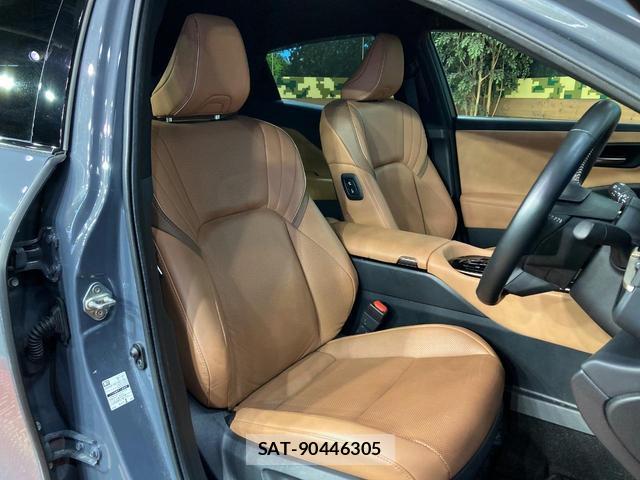 Toyota CROWN 2025-07 8003883-8