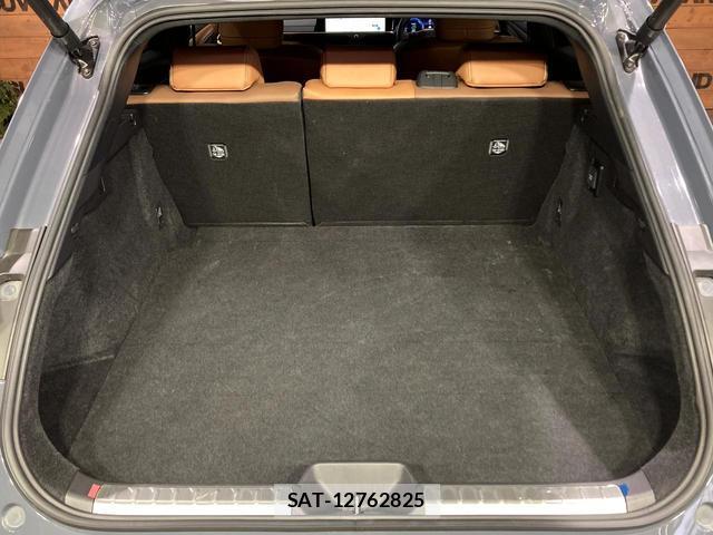 Toyota CROWN 2023-11 8003885-10