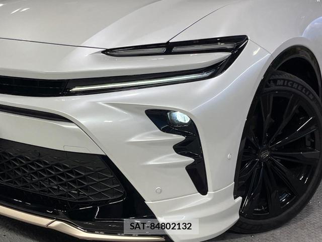 Toyota CROWN 2023-11 8004713-11
