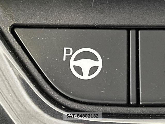 Toyota CROWN 2023-11 8004713-6
