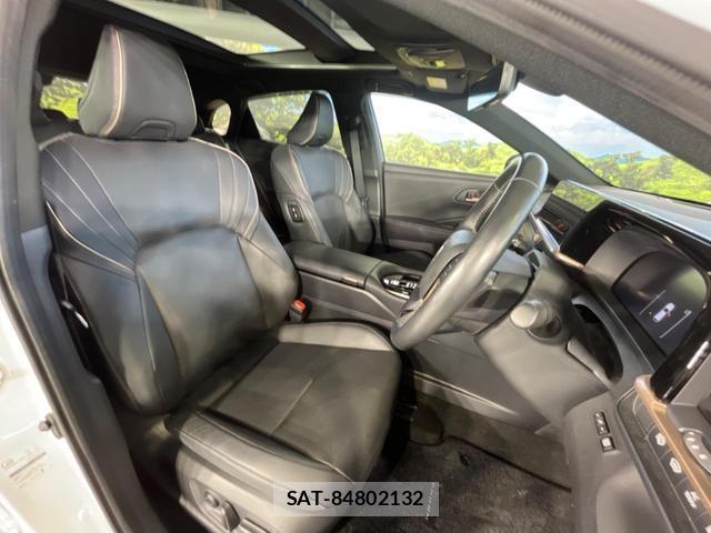 Toyota CROWN 2023-11 8004713-7