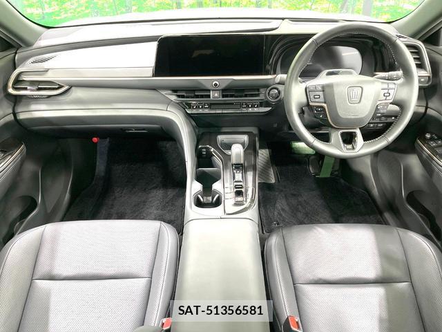 Toyota CROWN 2023-11 8004880-1