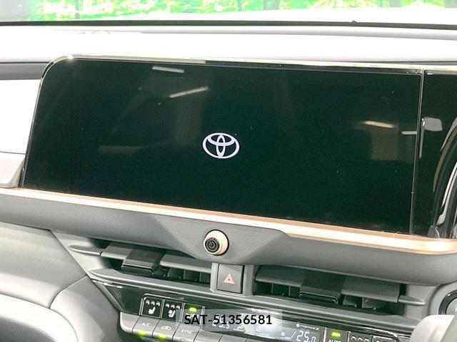 Toyota CROWN 2023-11 8004880-3