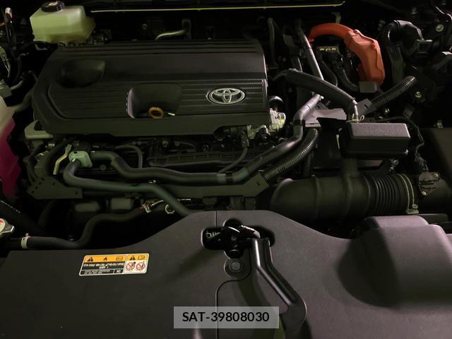 Toyota CROWN 2023-12 8005061-17