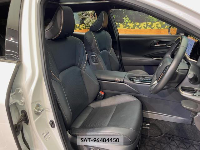 Toyota CROWN 2023-12 8005216-10