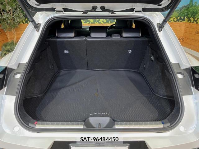 Toyota CROWN 2023-12 8005216-12