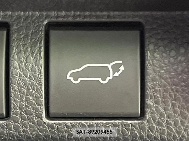 Toyota CROWN 2024-08 8006968-6