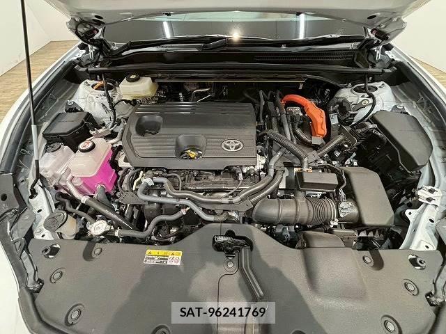 Toyota CROWN 2024-12 8007353-19