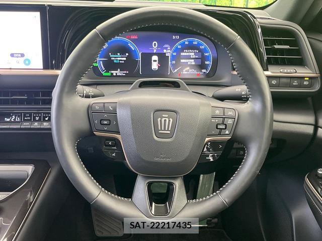 Toyota CROWN 2024-02 8007469-11