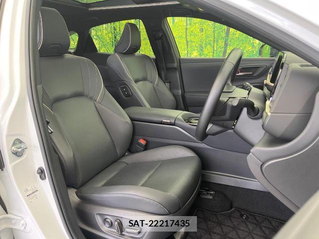Toyota CROWN 2024-02 8007469-8