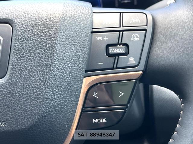 Toyota CROWN 2024-10 8007471-11