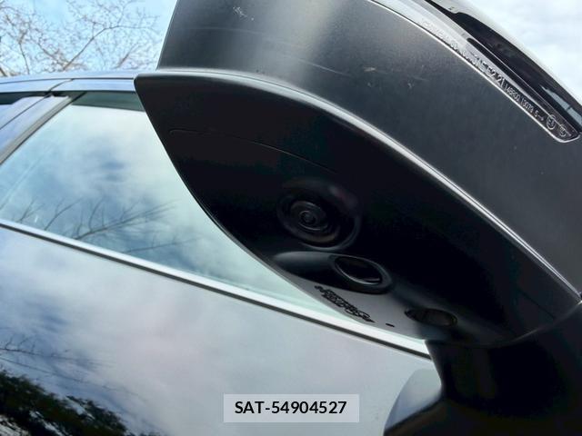Toyota CROWN 2024-03 8007548-14