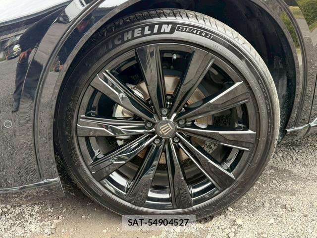 Toyota CROWN 2024-03 8007548-2