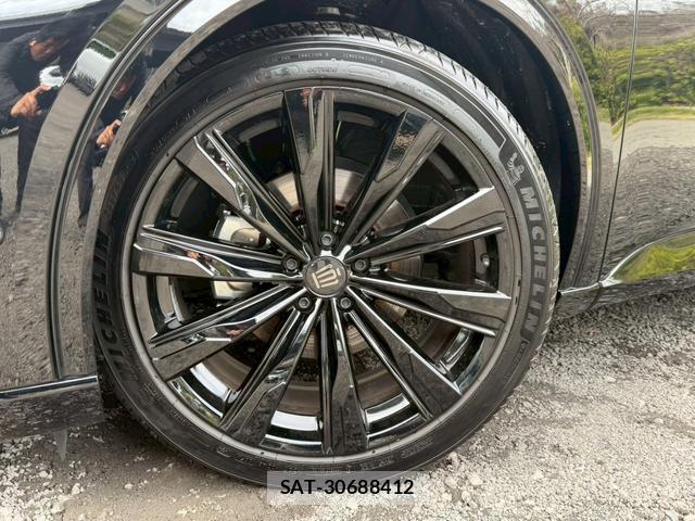 Toyota CROWN 2024-07 8007549-2
