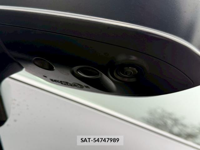 Toyota CROWN 2024-01 8007550-10