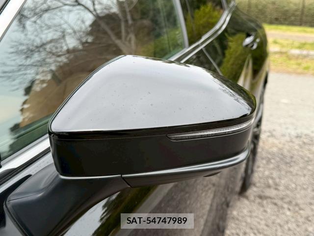 Toyota CROWN 2024-01 8007550-7