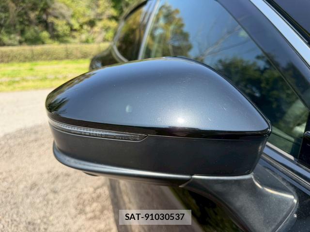 Toyota CROWN 2023-11 8007551-16