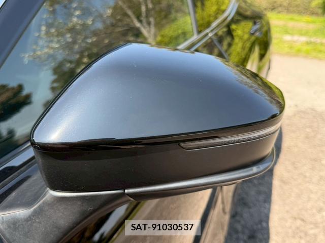 Toyota CROWN 2023-11 8007551-9