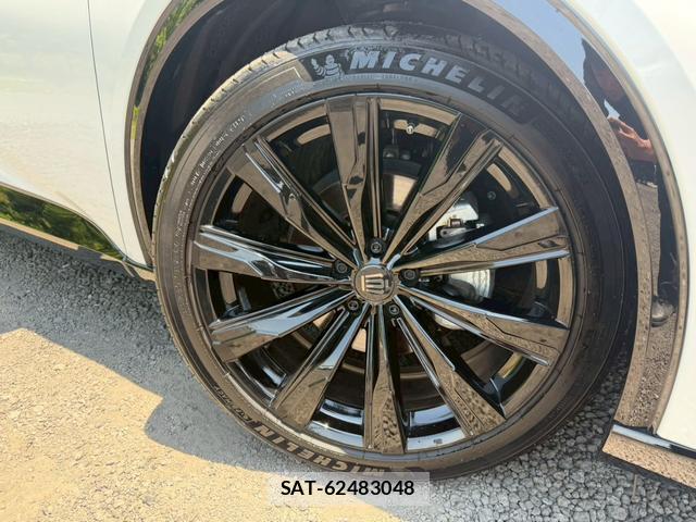 Toyota CROWN 2024-07 8007552-15