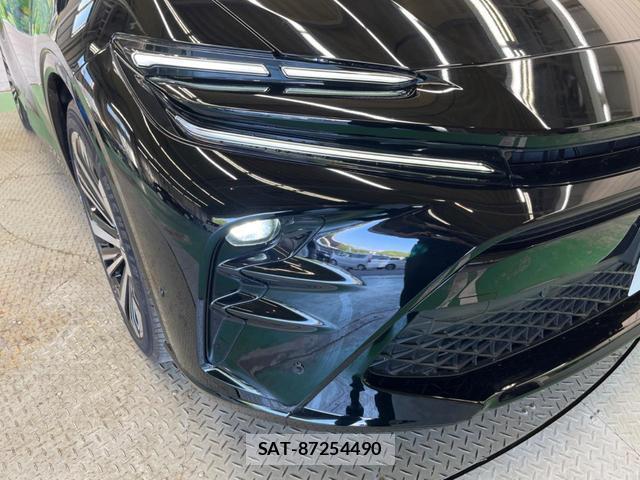 Toyota CROWN 2023-11 8007779-11