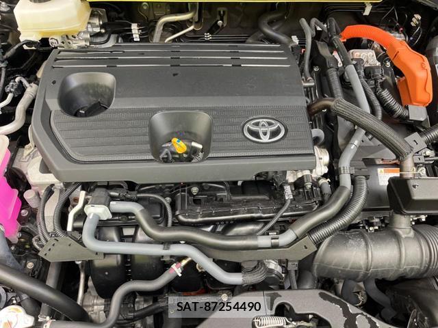 Toyota CROWN 2023-11 8007779-17