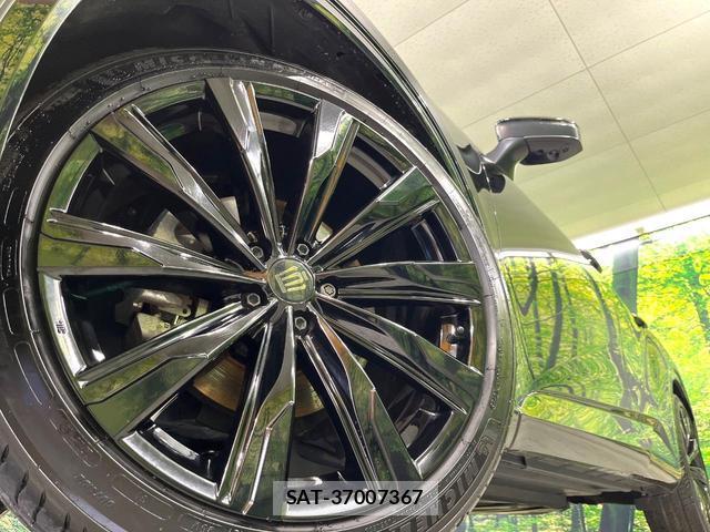 Toyota CROWN 2024-02 8008656-12