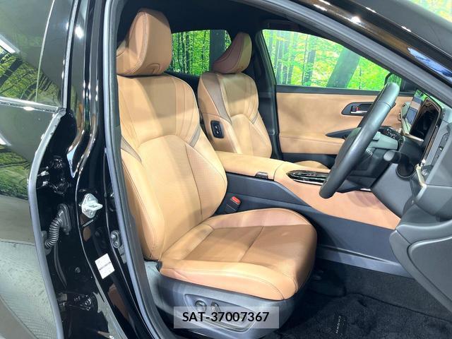 Toyota CROWN 2024-02 8008656-7