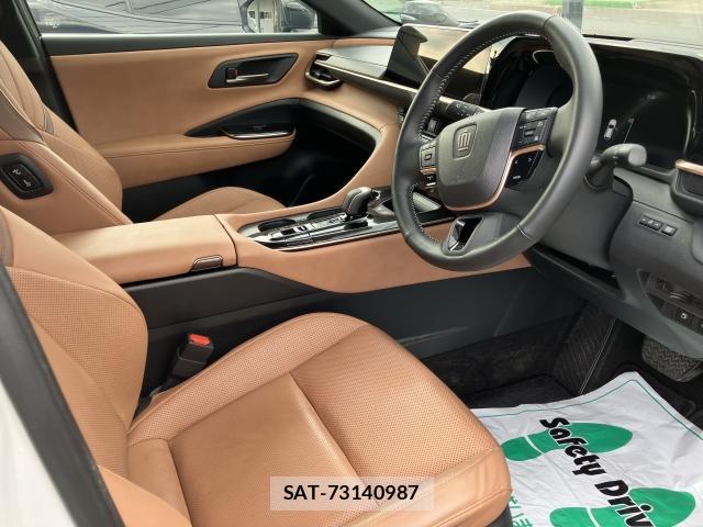 Toyota CROWN 2025-01 8009123-2