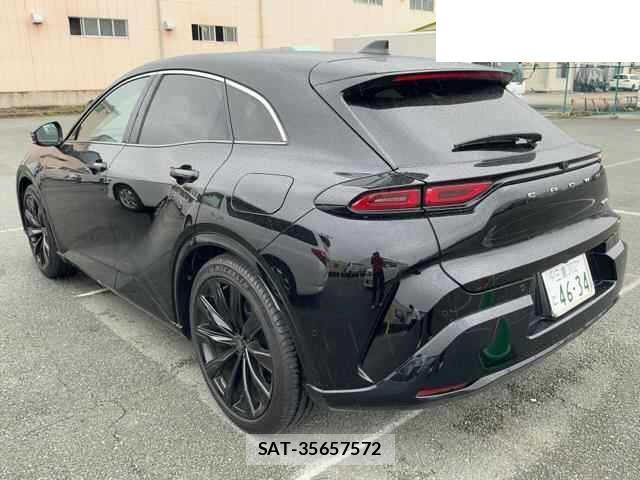 Toyota CROWN 2024-02 8009275-1