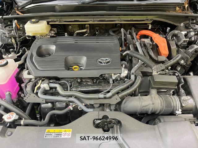Toyota CROWN 2024-07 8009616-17