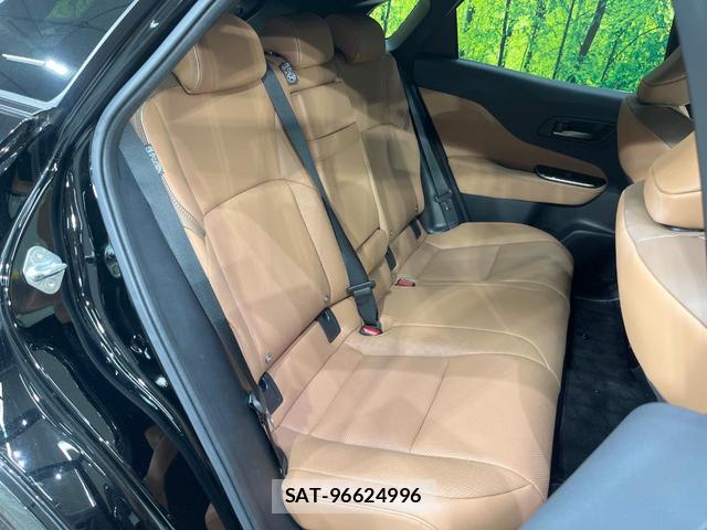 Toyota CROWN 2024-07 8009616-8