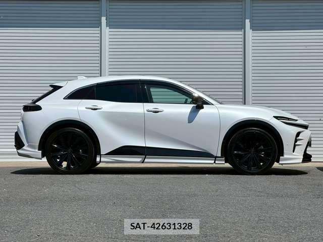 Toyota CROWN 2024-04 8009755-1
