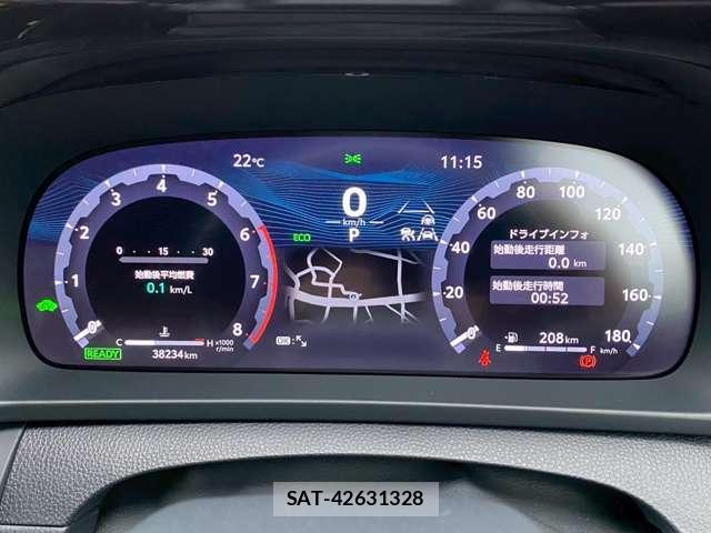Toyota CROWN 2024-04 8009755-10