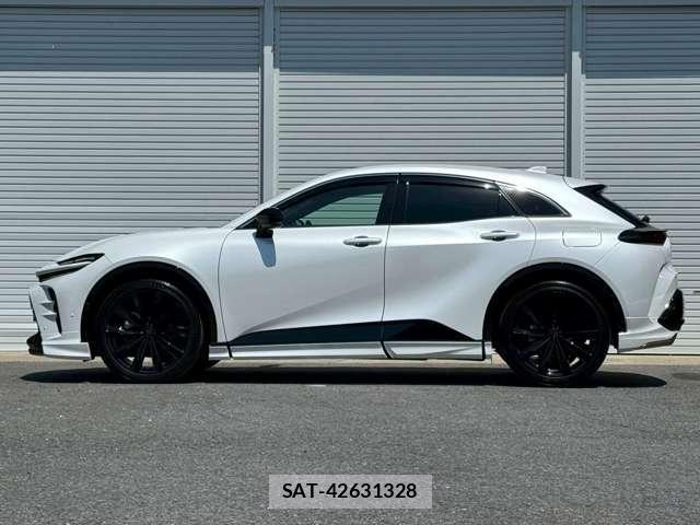 Toyota CROWN 2024-04 8009755-2