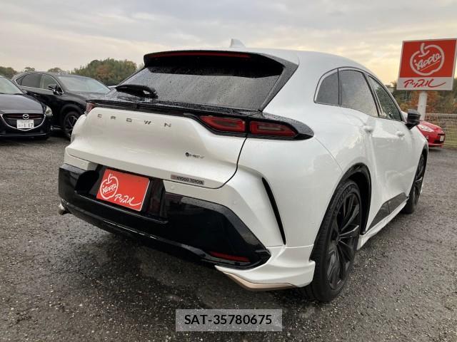 Toyota CROWN 2024-11 8009775-3