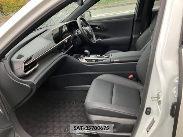 Toyota CROWN 2024-11 8009775-8