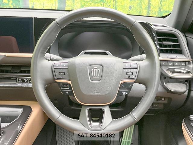 Toyota CROWN 2024-11 8010028-10