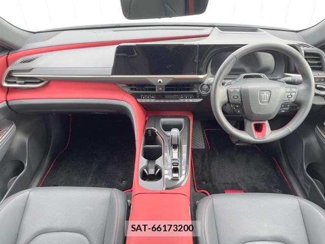 Toyota CROWN 2024-03 8010141-1