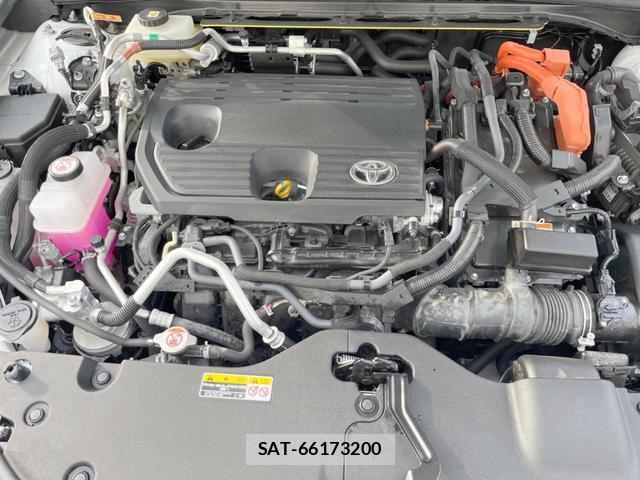 Toyota CROWN 2024-03 8010141-18