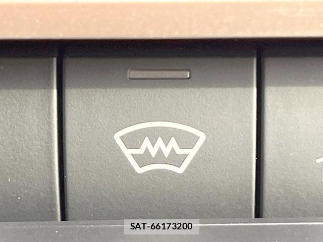 Toyota CROWN 2024-03 8010141-5