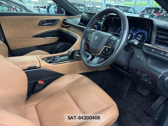 Toyota CROWN 2025-03 8010258-3