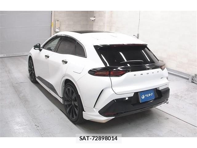 Toyota CROWN 2025-01 8010259-1