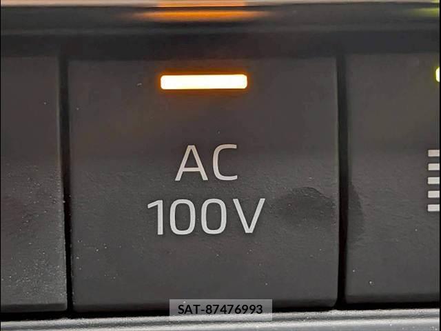 Toyota CROWN 2023-12 8010880-14