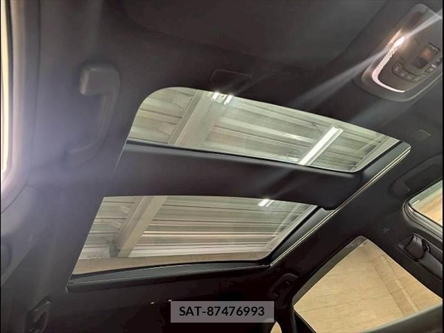Toyota CROWN 2023-12 8010880-4