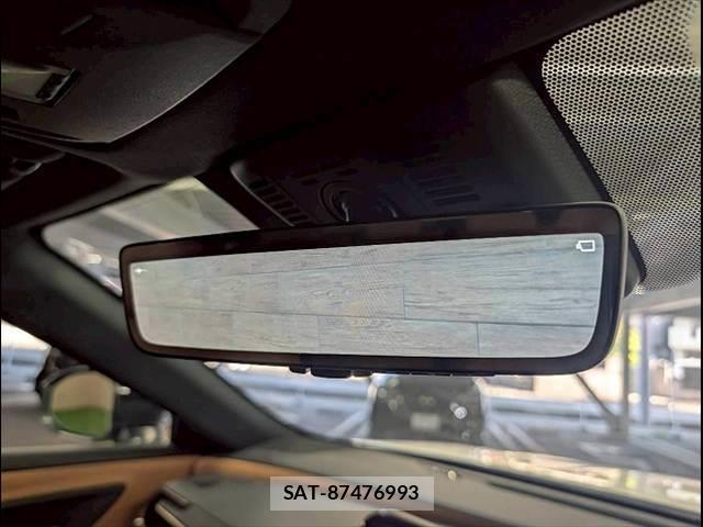 Toyota CROWN 2023-12 8010880-5