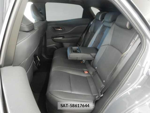 Toyota CROWN 2024-03 8011039-17